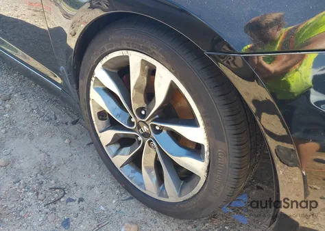 2013 Kia Optima Sx z USA, uszkodzony, nr VIN 5XXGR4A66DG094565